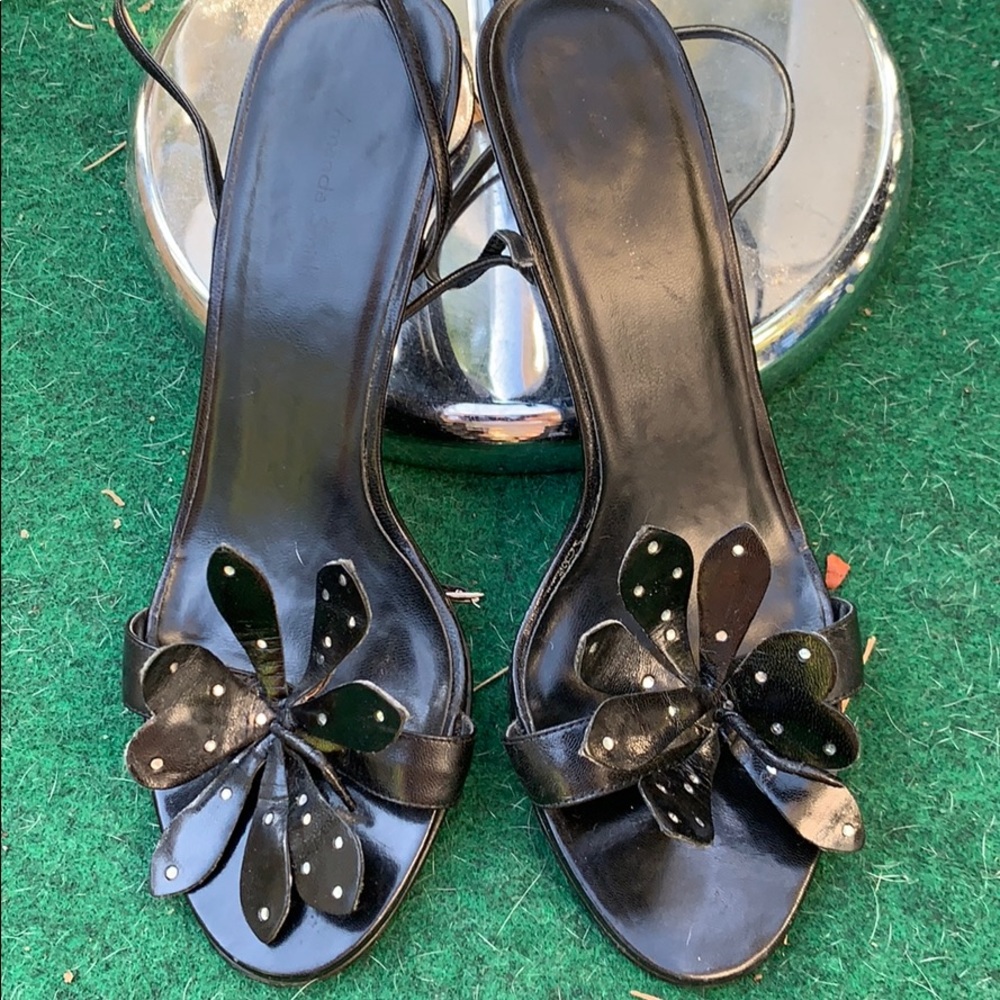 Leather black hills w/stones